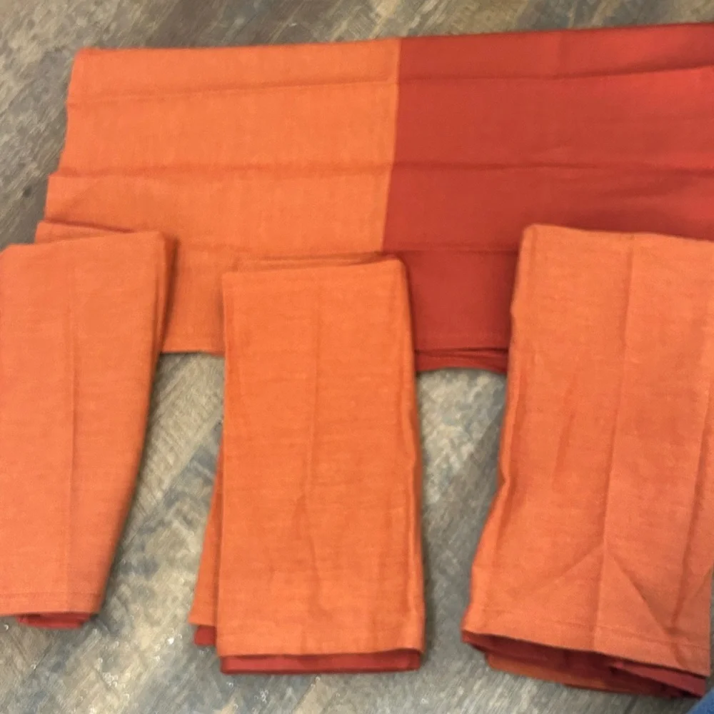 Pier 1 Harvest Check Napkin in Rich Orange 4 pc.‎ 20x20